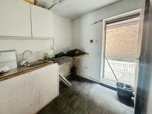 Barber Kitchen- click for photo gallery
